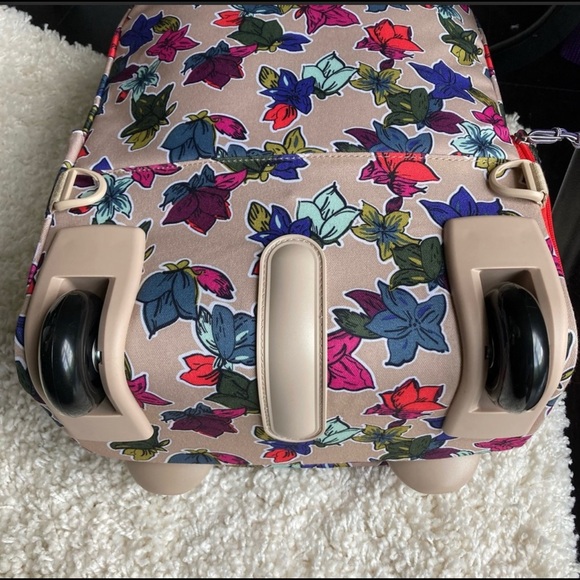 Vera Bradley Large Rolling Backpack Falling Flowers neutral gently used once - Picture 4 of 8